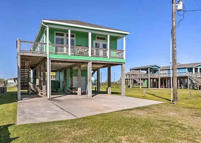 Coastal Heaven - Crystal Beach Relaxing Beach Home